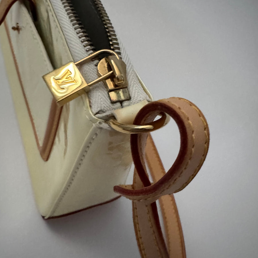 Louis Vuitton Mallory Square Ivoire Monogram Vernis Bag