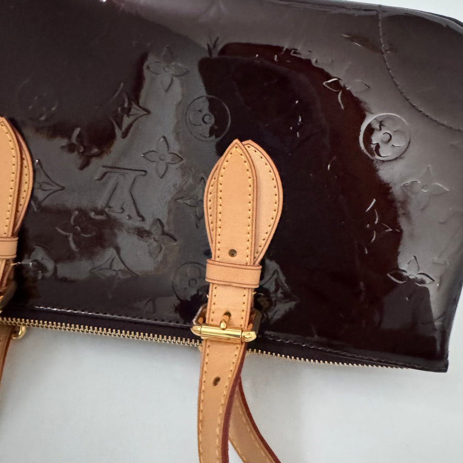 LOUIS VUITTON Monogram Vernis Rosewood Ave Amarante
