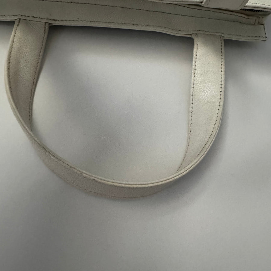 Chanel Vintage CC Lock Tote Caviar Medium White Leather