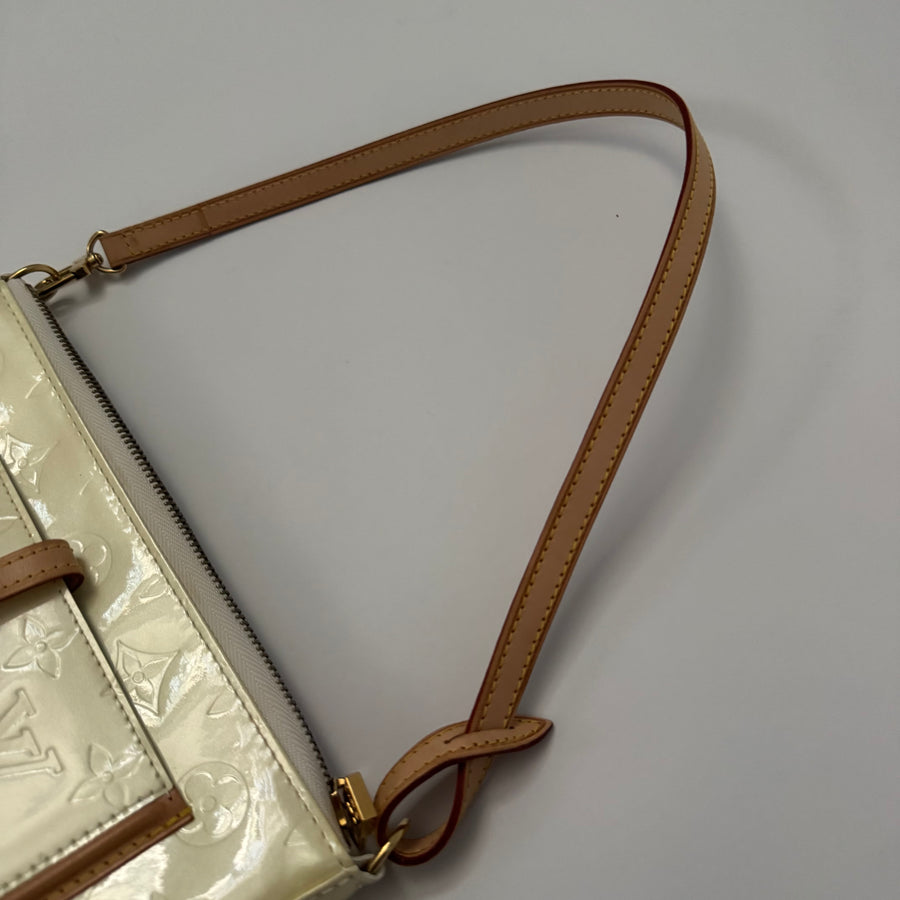 Louis Vuitton Mallory Square Ivoire Monogram Vernis Bag