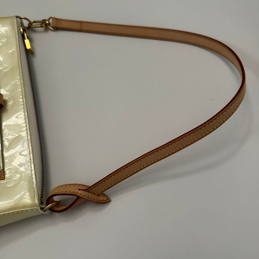 Louis Vuitton Mallory Square Ivoire Monogram Vernis Bag