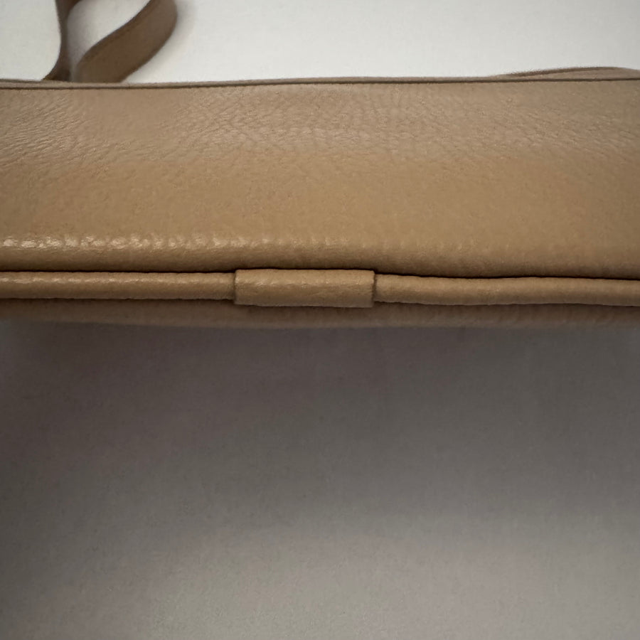 Burberry London Leather Shoulder Bag - Beige