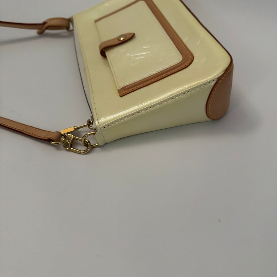 Louis Vuitton Mallory Square Ivoire Monogram Vernis Bag