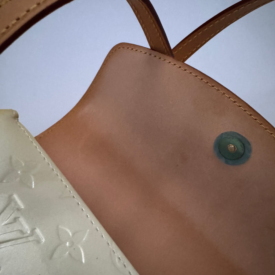 Louis Vuitton Monogram Vernis Perle Biscayne Bay PM