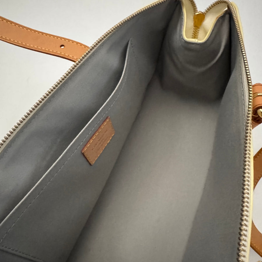 LOUIS VUITTON Monogram Vernis Rosewood Ave Perle