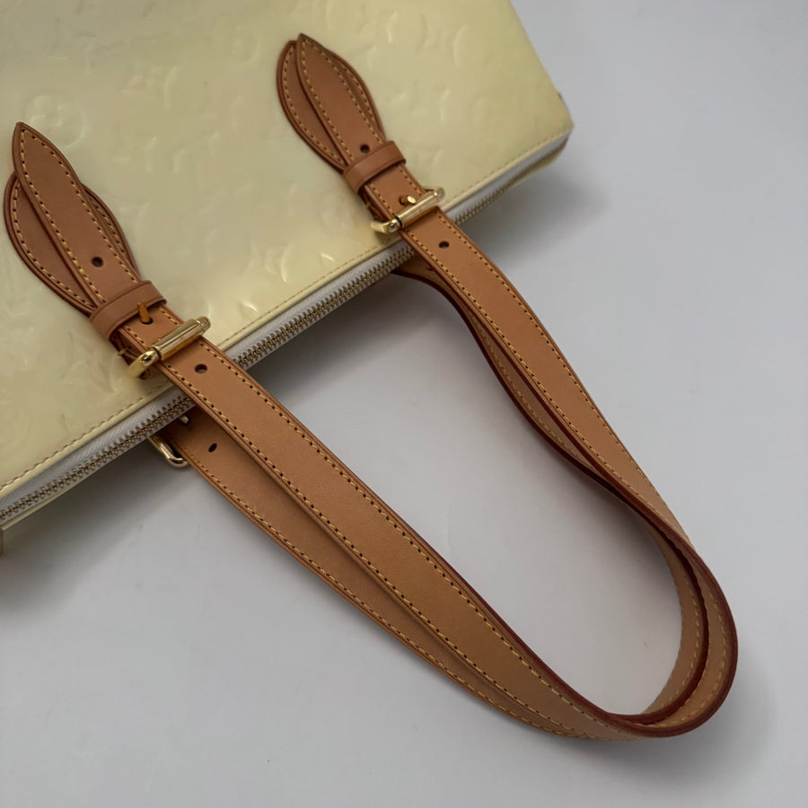 LOUIS VUITTON Monogram Vernis Rosewood Ave Perle
