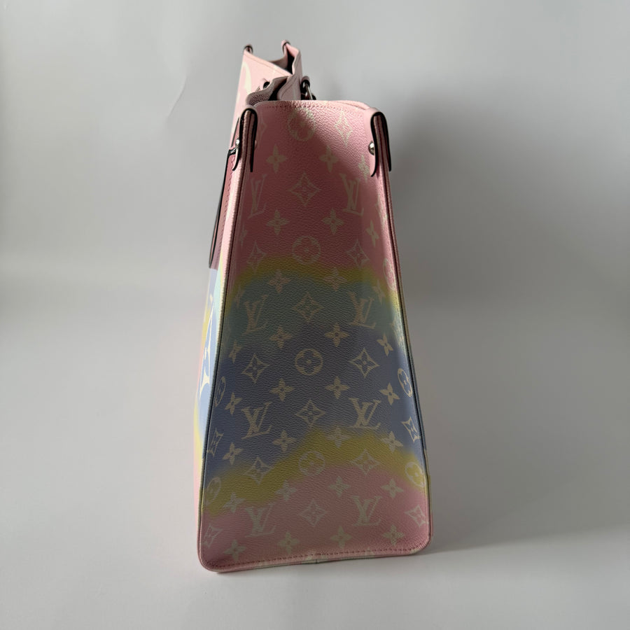 LOUIS VUITTON Monogram Escale Onthego GM Paste