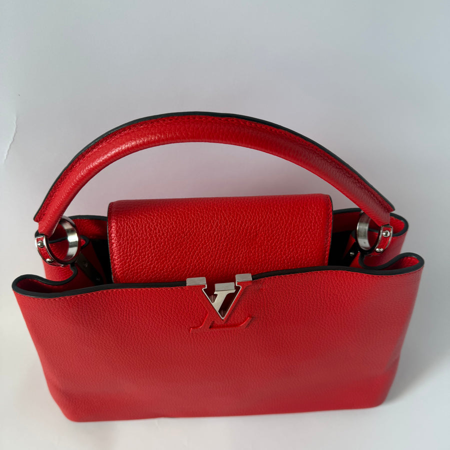 LOUIS VUITTON Taurillon Capucines MM Coquelicot