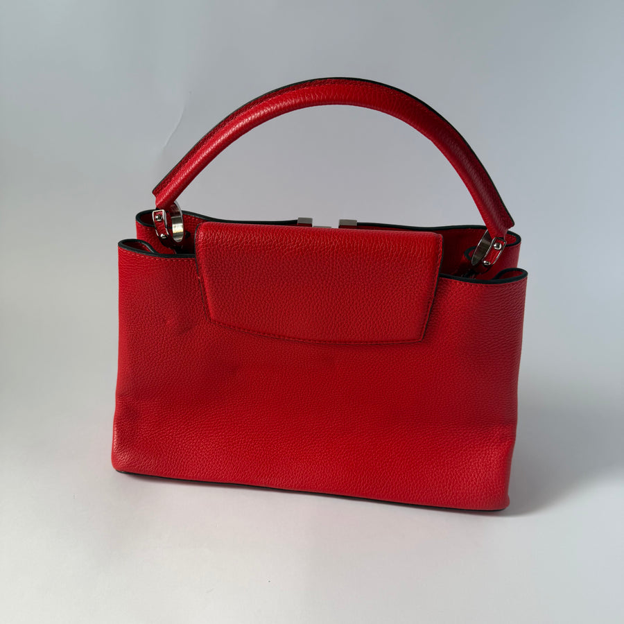 LOUIS VUITTON Taurillon Capucines MM Coquelicot