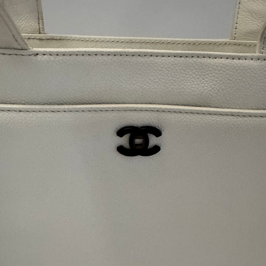 Chanel Vintage CC Lock Tote Caviar Medium White Leather
