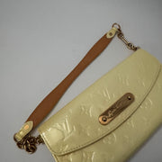 LOUIS VUITTON Perle Monogram Vernis Sunset Boulevard Bag