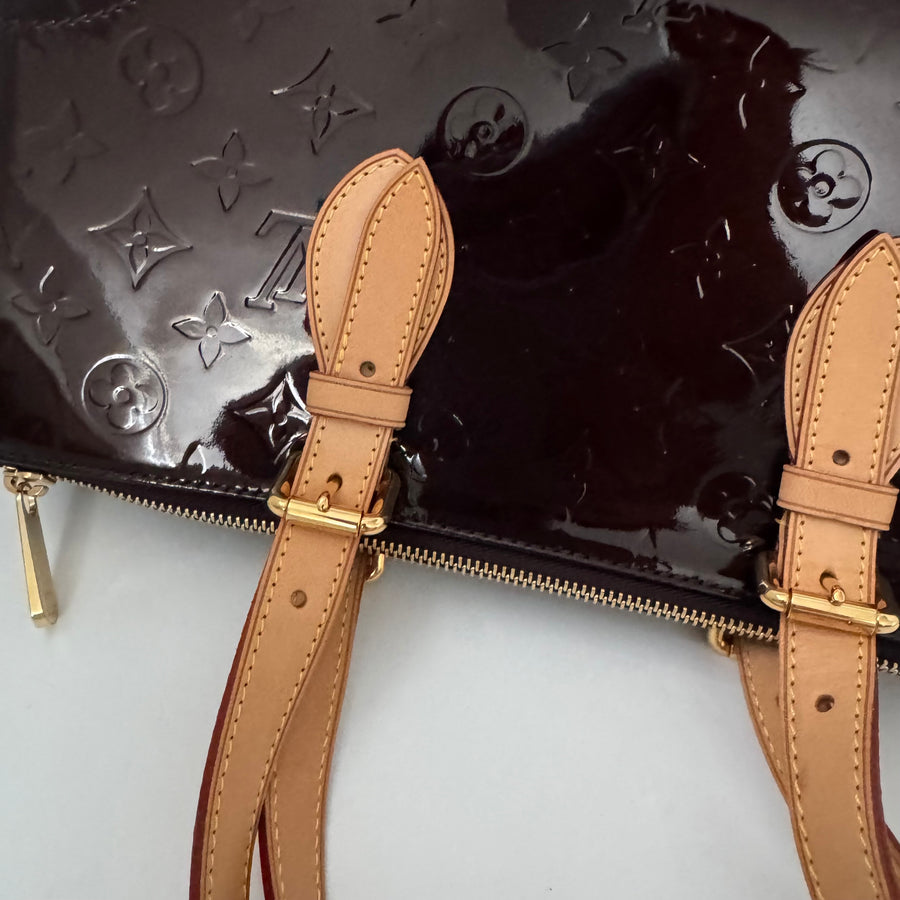 LOUIS VUITTON Monogram Vernis Rosewood Ave Amarante