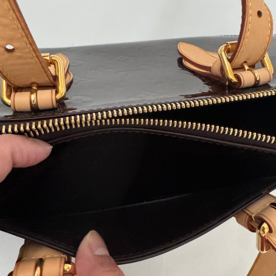 LOUIS VUITTON Monogram Vernis Rosewood Ave Amarante