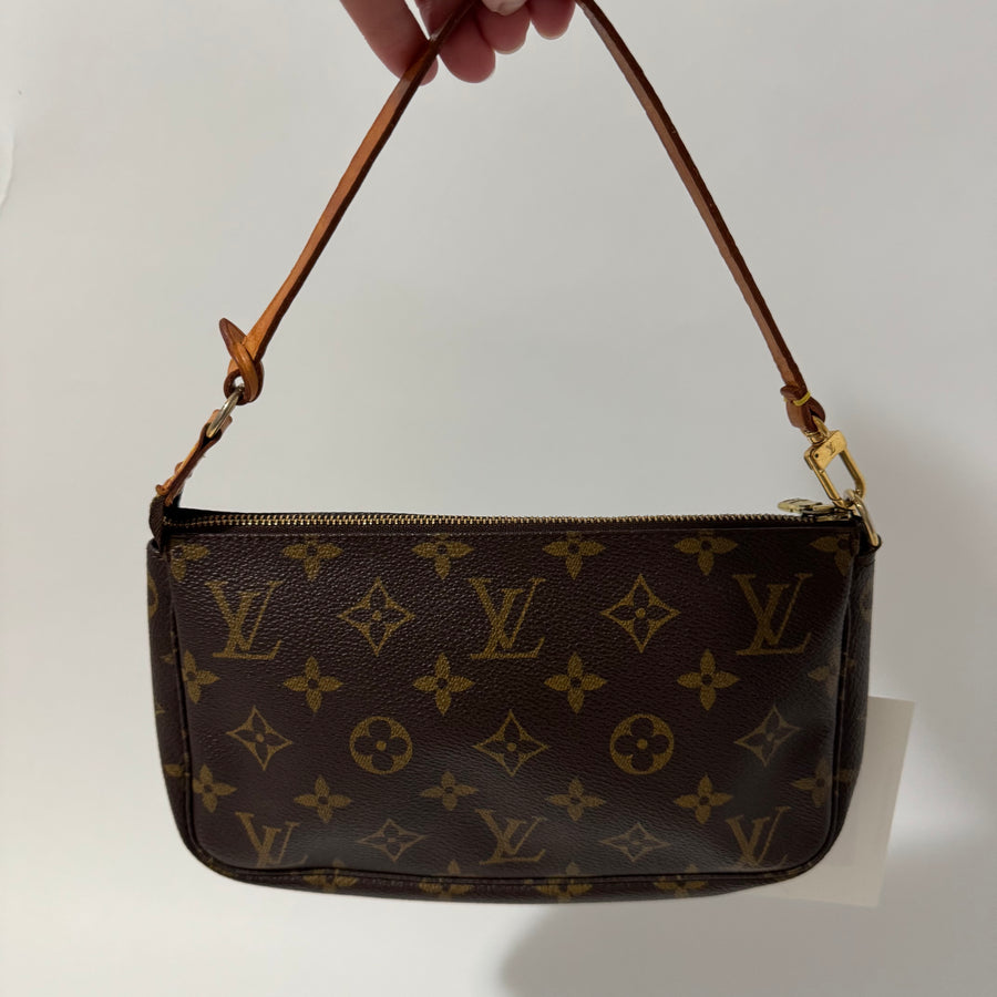 Louis Vuitton Pochette Accesoires Monogram