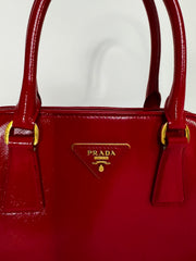 Prada Saffiano Vernice Open Promenade Tote - Rosso Medium