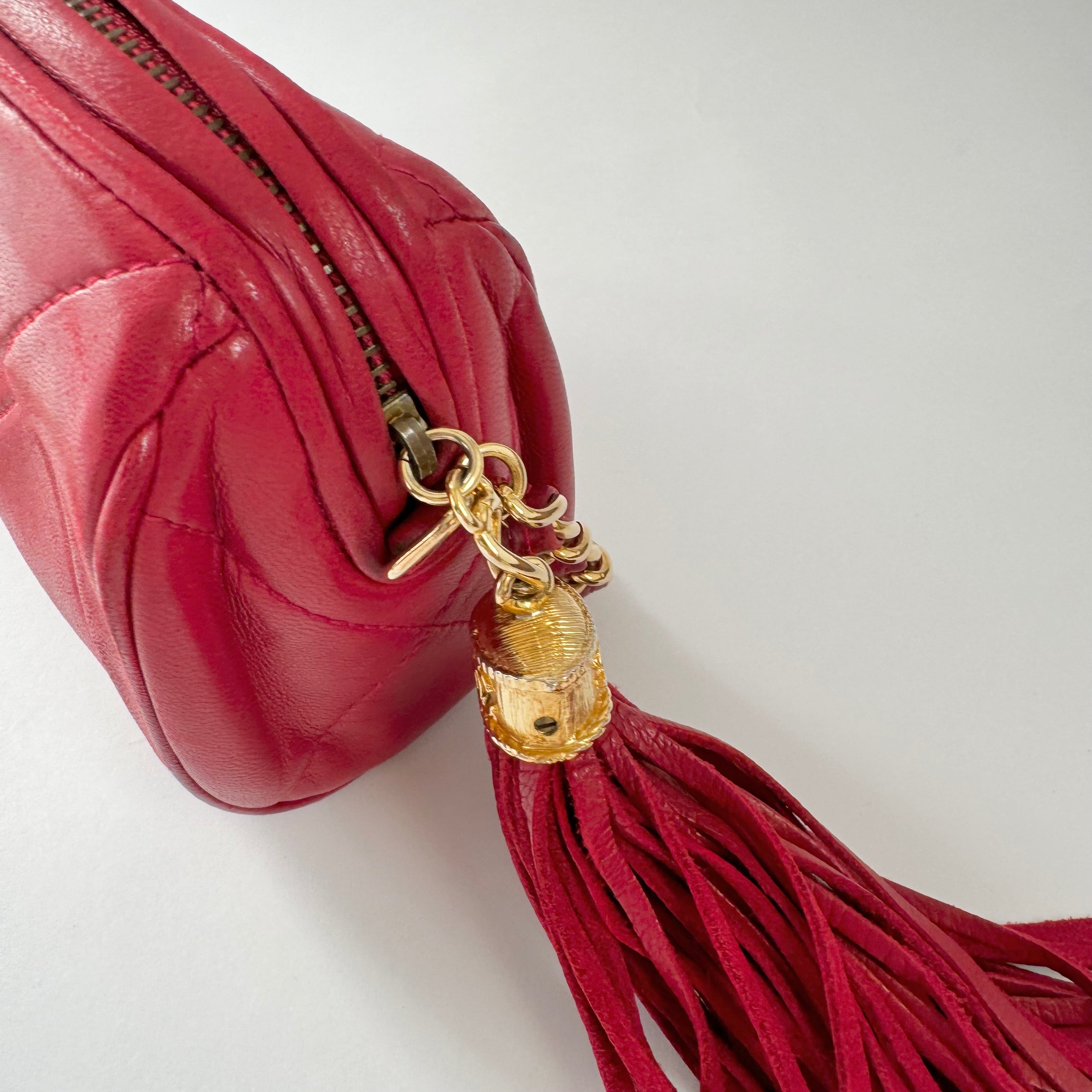 Chanel Vintage Diamond CC Barrel Bag Quilted Mini Red – Small Town