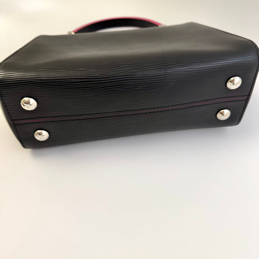 Louis Vuitton Epi Cluny BB Black