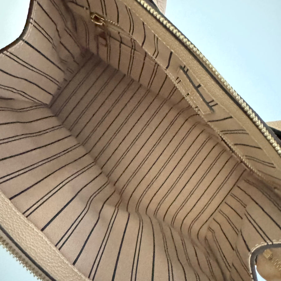 Louis Vuitton Pont Neuf Empreinte Dune MM